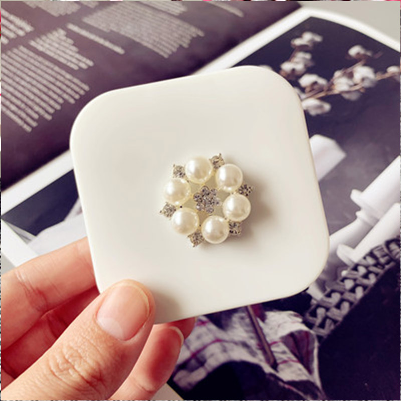 Cute Contact Lenses Case Luxur - Luxury Skincare Box ulasan dan harga
